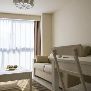 https://apartaments-peronella.catalonia-hotels.com